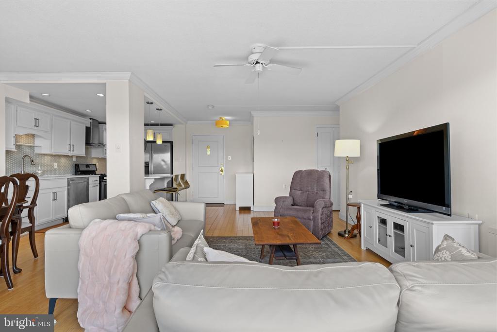 801 YALE AVENUE Unit: 1117