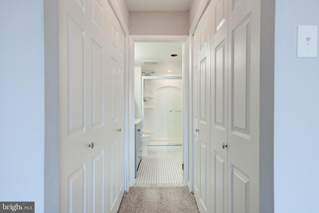 700 AVONDALE ROAD Unit: 6E