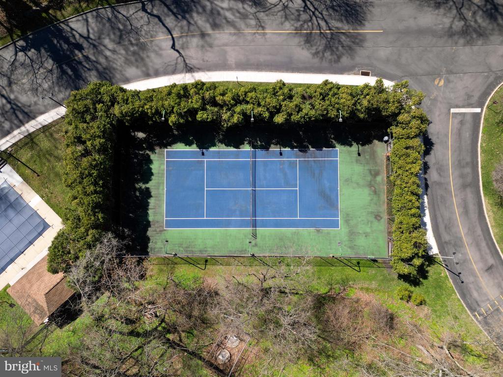 700 AVONDALE ROAD Unit: 6E