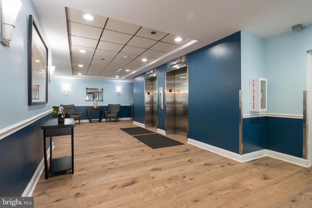 700 AVONDALE ROAD Unit: 6E
