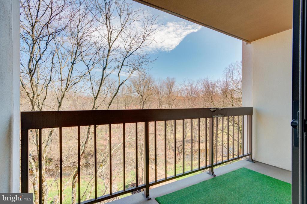700 AVONDALE ROAD Unit: 6E