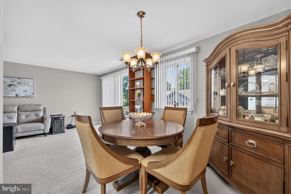 501 N PROVIDENCE ROAD Unit: 207
