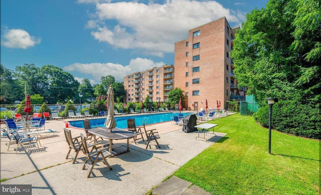 501 N PROVIDENCE ROAD Unit: 207