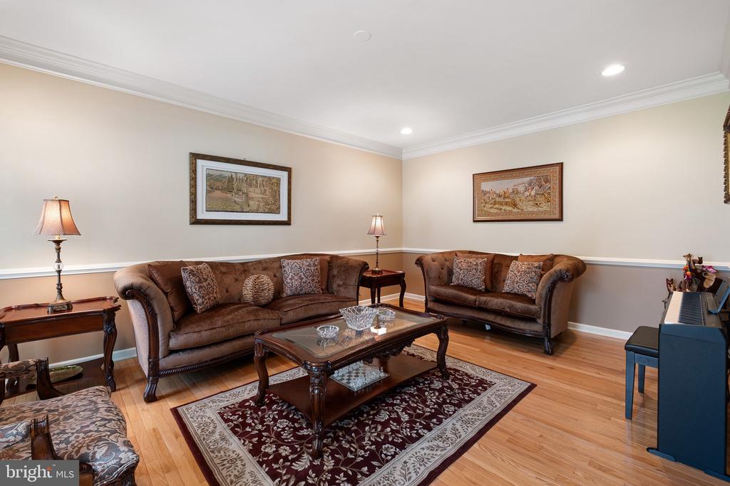 6 HANNAH DRIVE