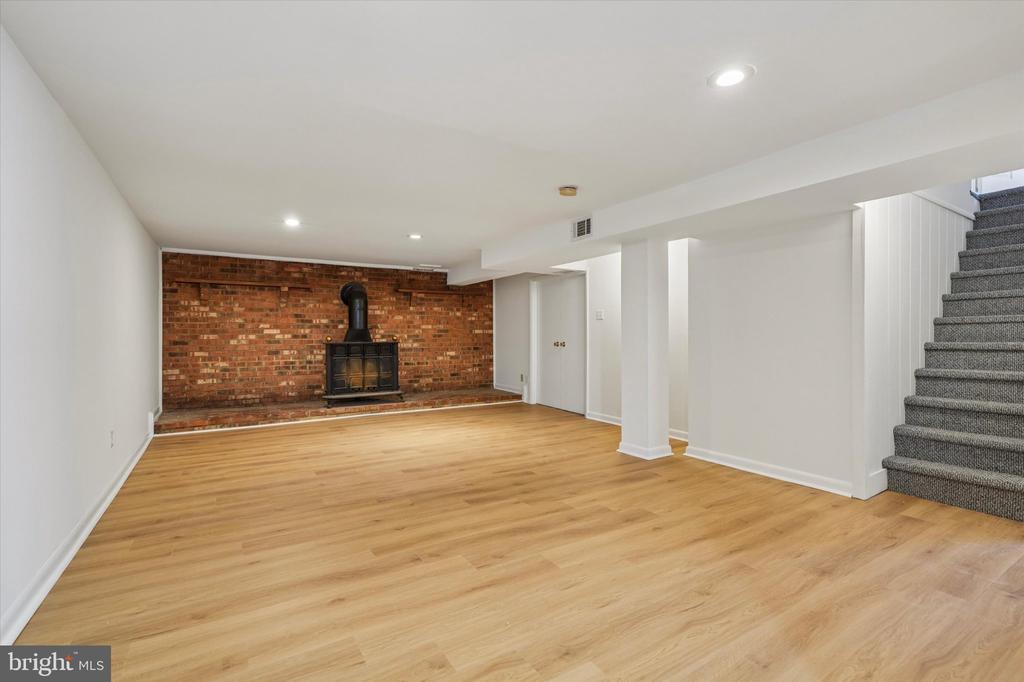 941 CHURCH ROAD