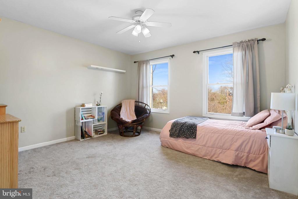 948 KRESSLER ROAD