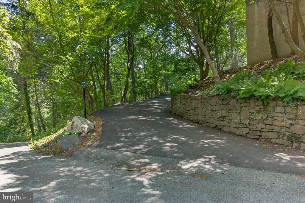 451 MILL CREEK ROAD