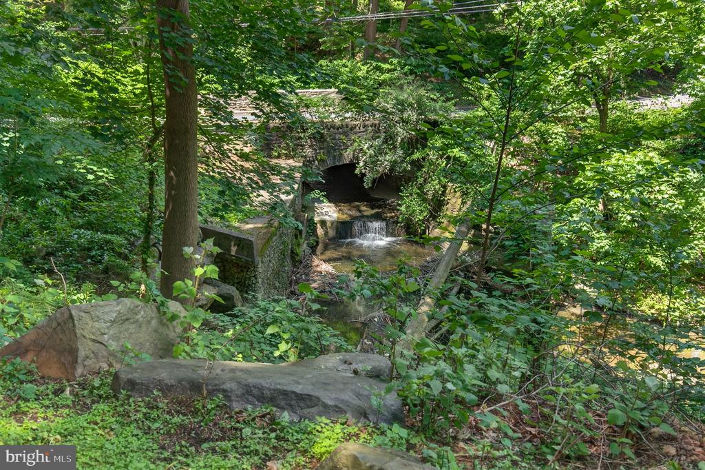 451 MILL CREEK ROAD