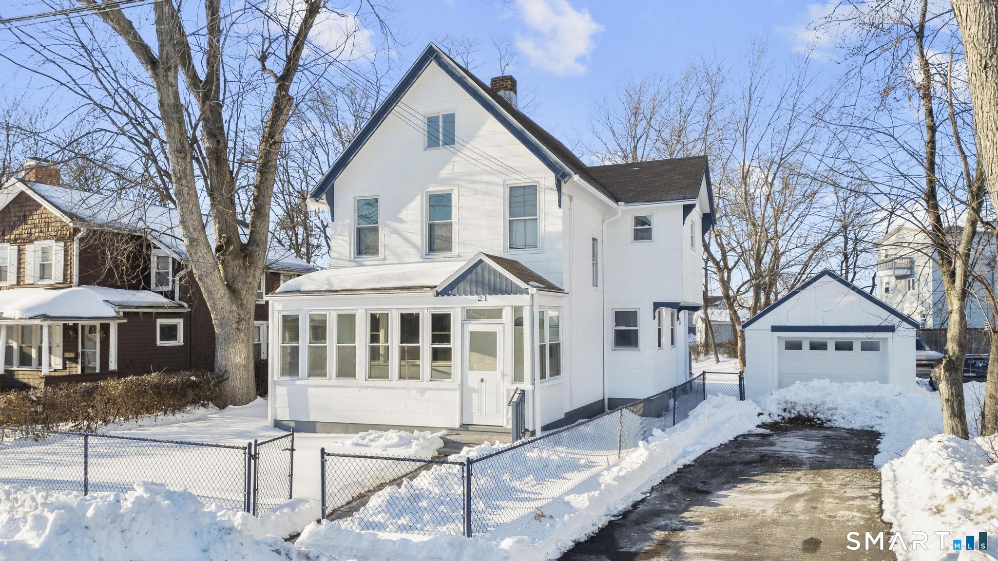 21 Richards Street