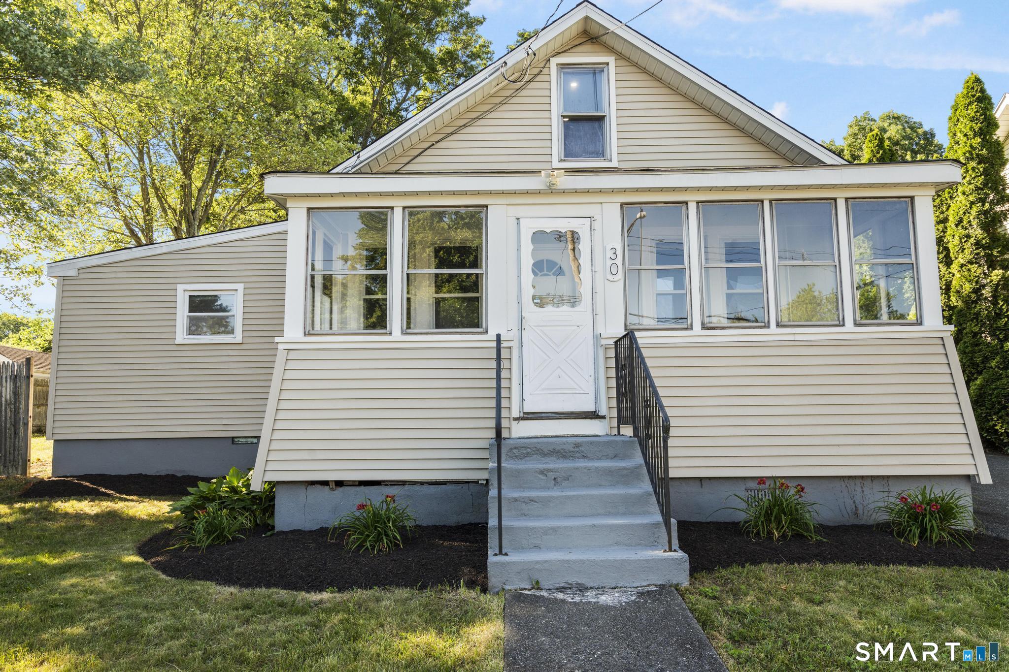 30 Homeside Avenue