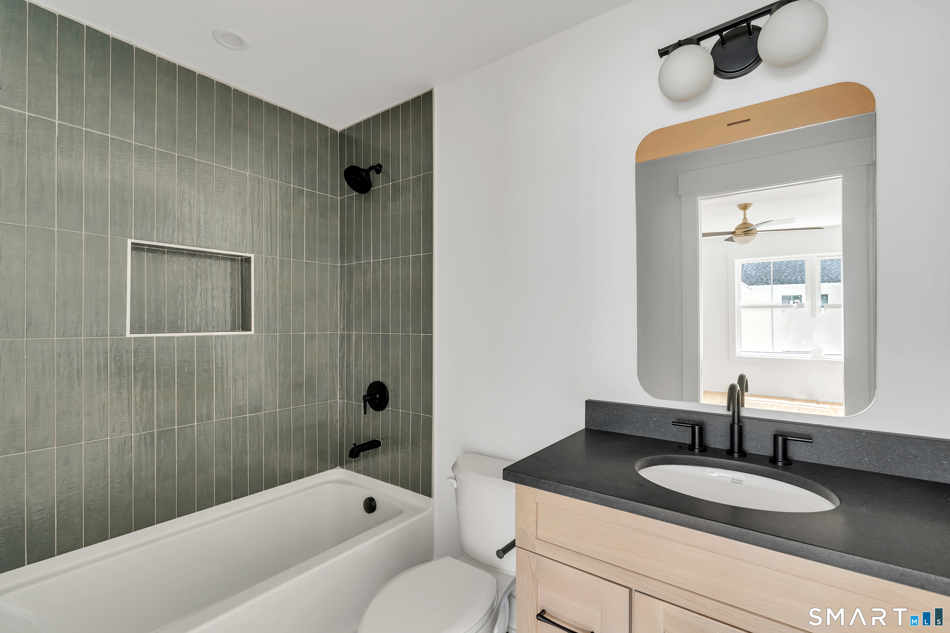 843 North Street Unit: M2