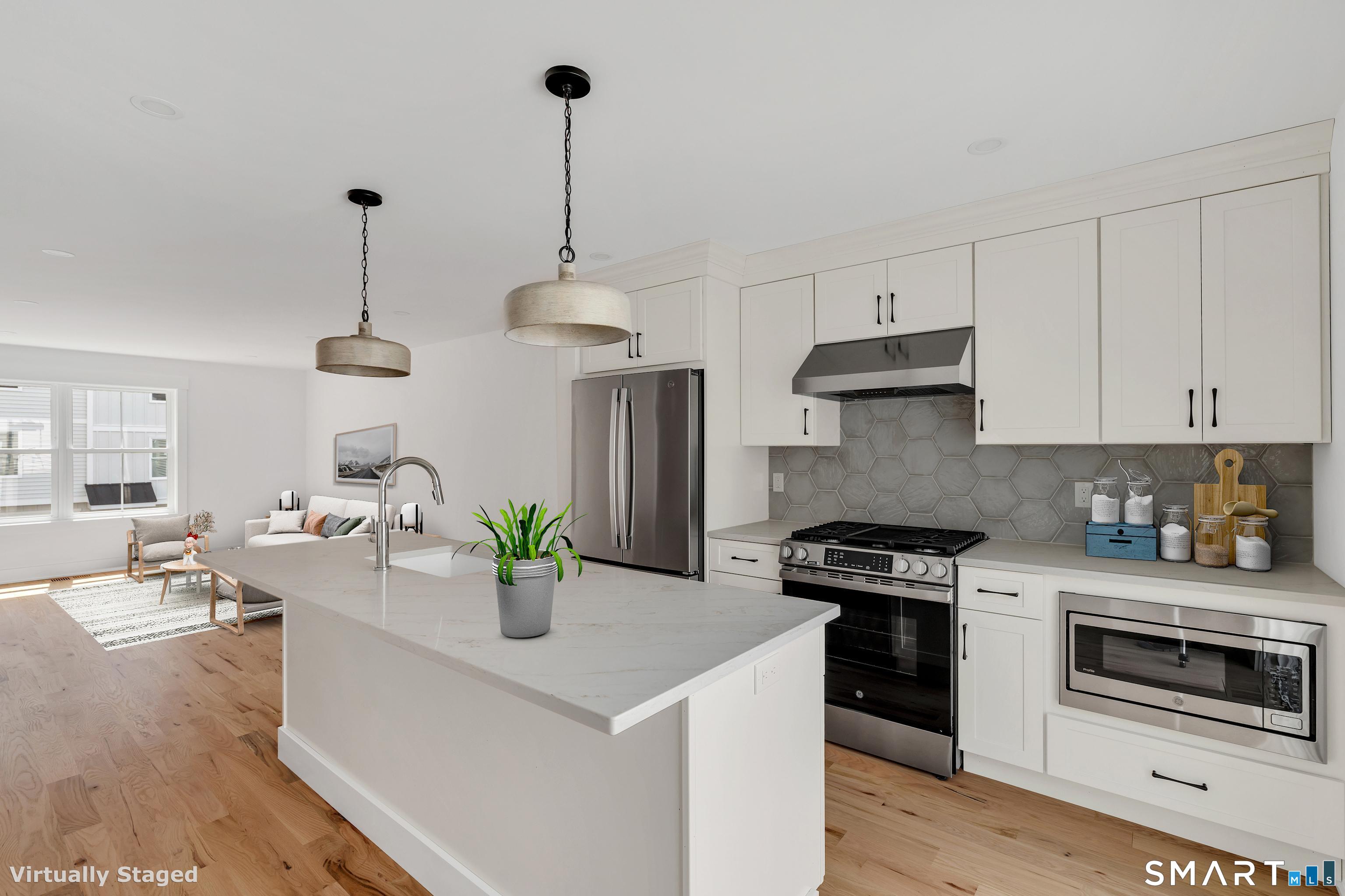 843 North Street Unit: M2