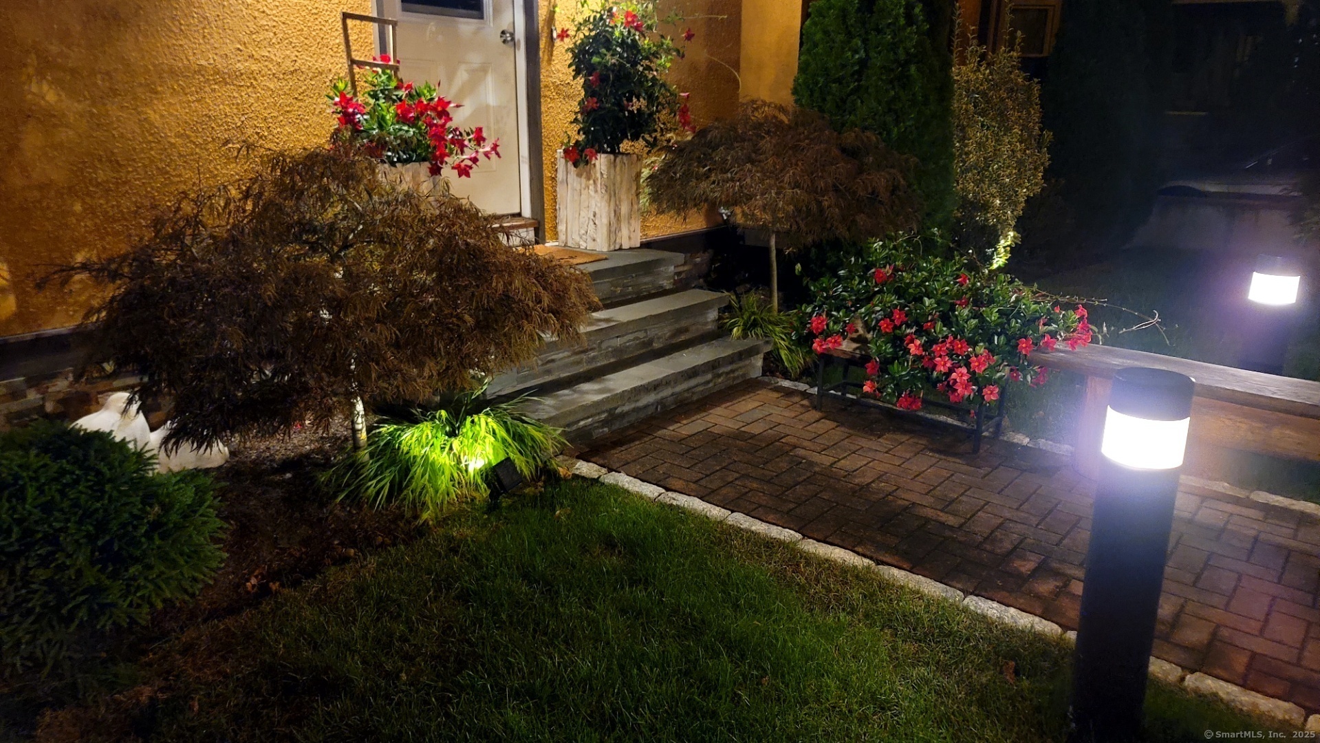 53 Waterbury Avenue
