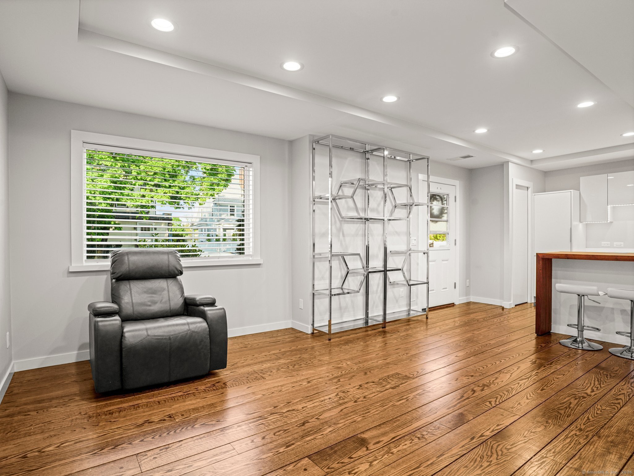 53 Waterbury Avenue