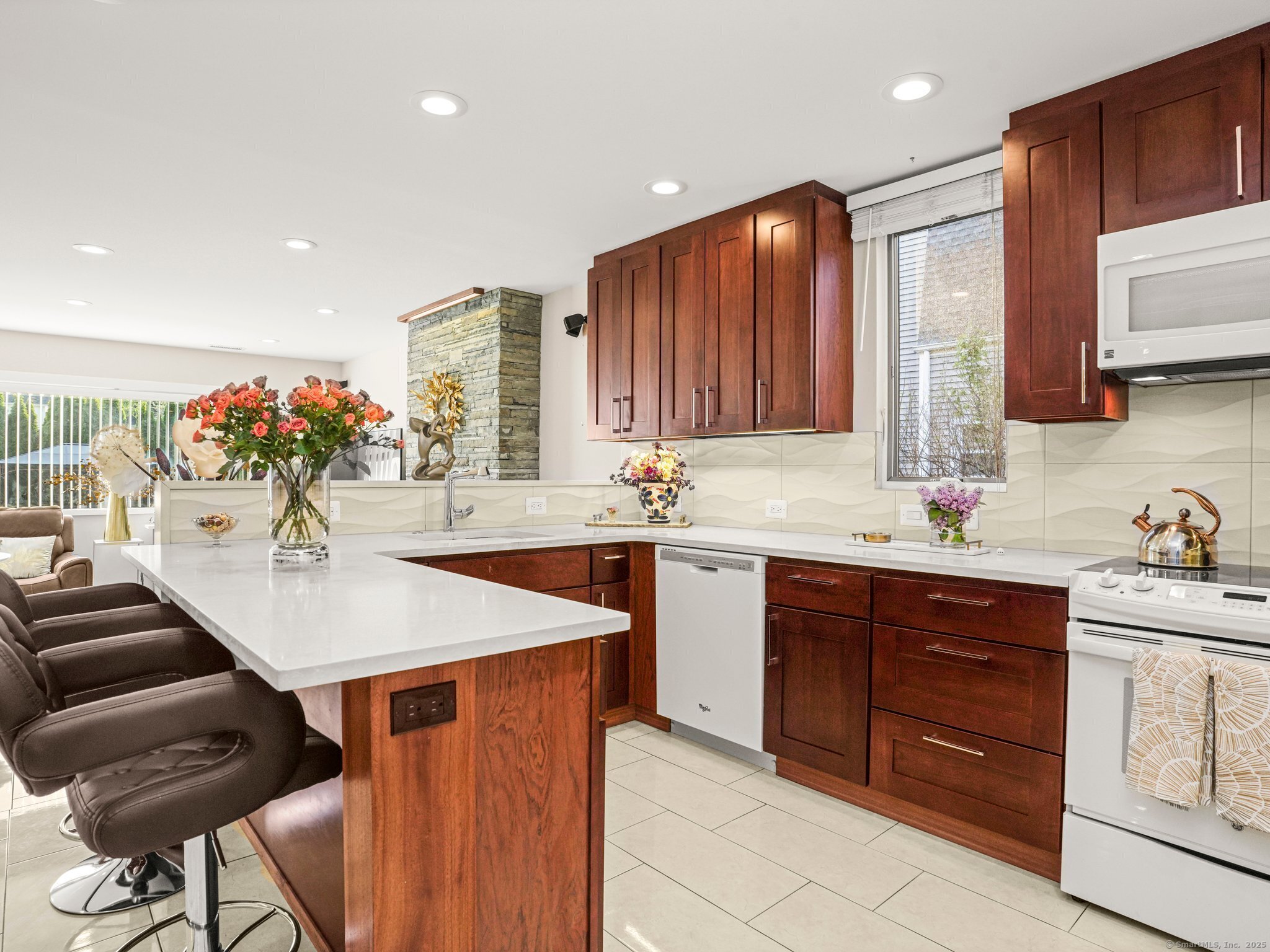 53 Waterbury Avenue