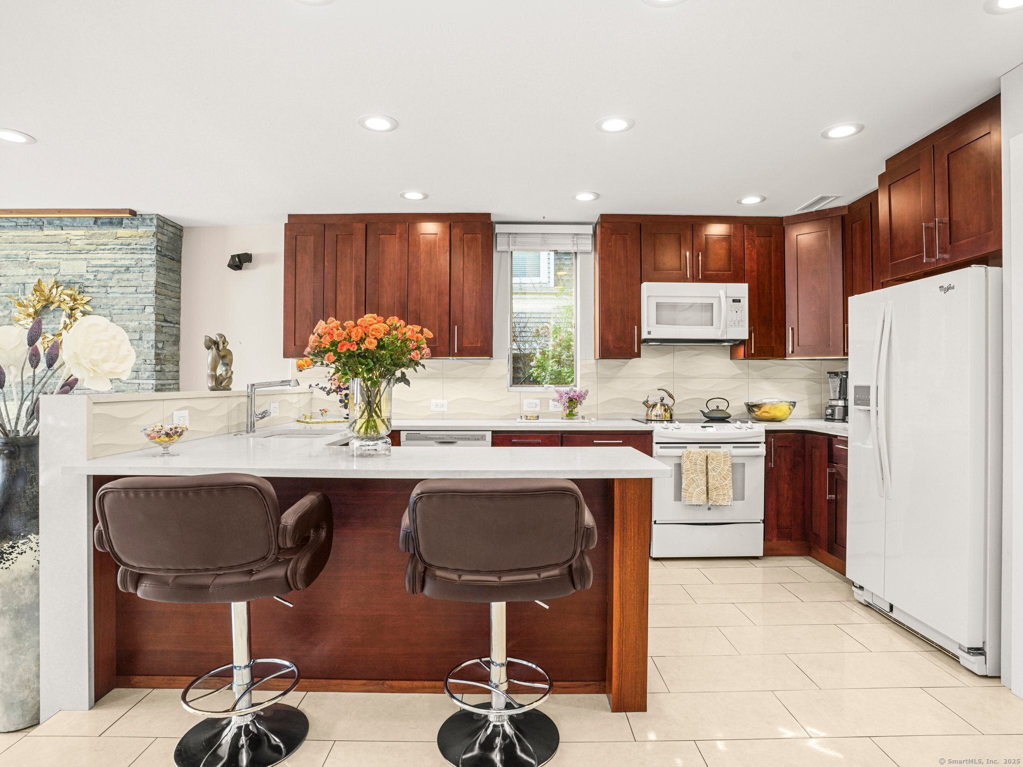 53 Waterbury Avenue