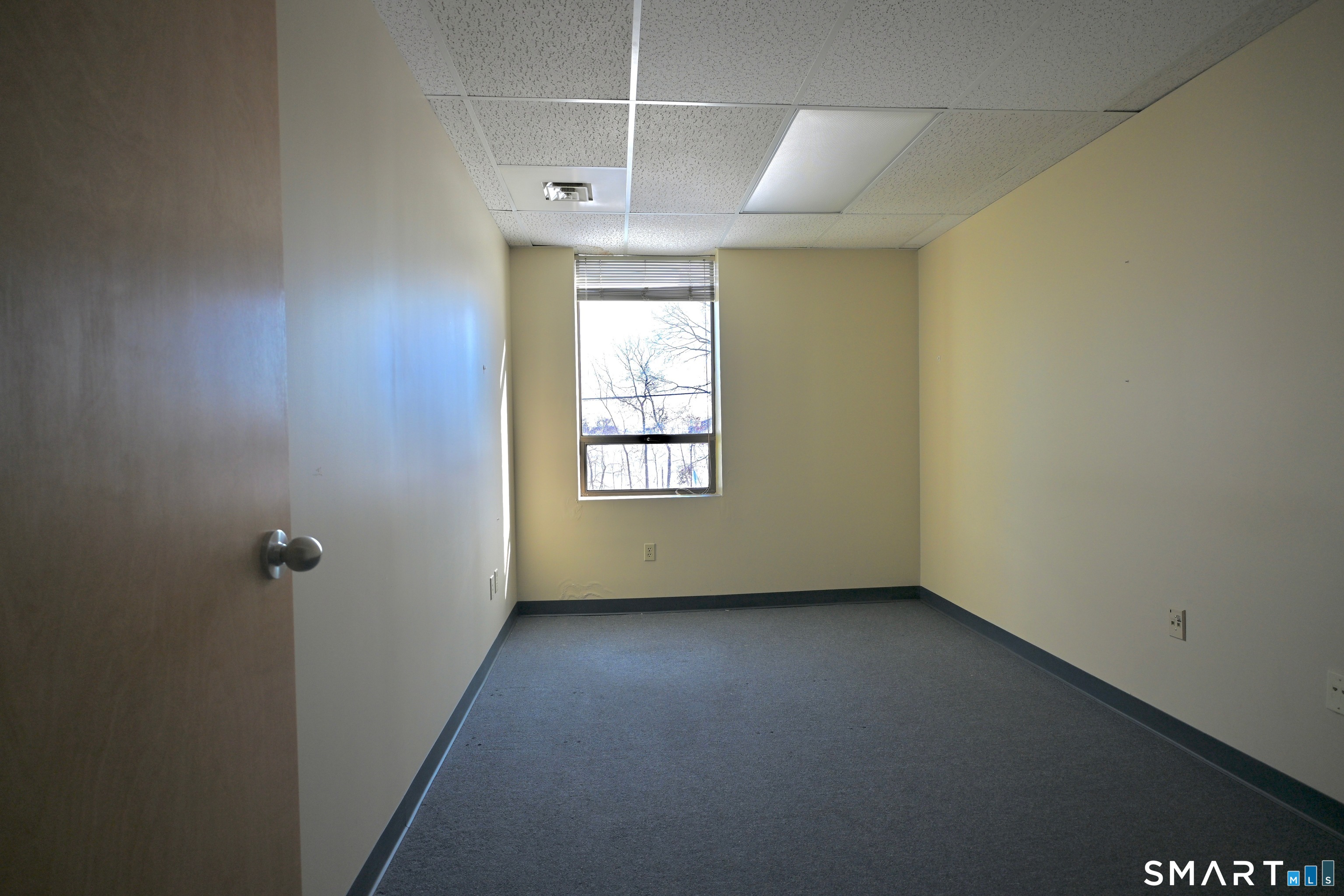 1100 Kings Highway East