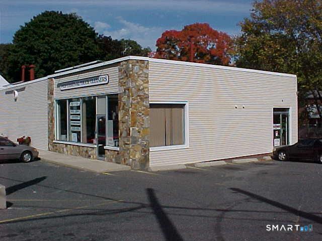 124-126 New Canaan Avenue