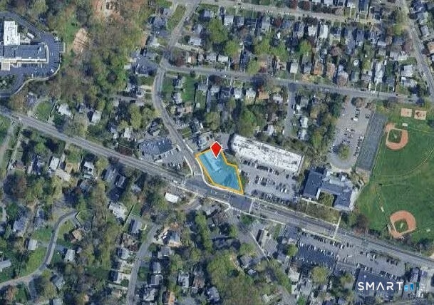 124-126 New Canaan Avenue
