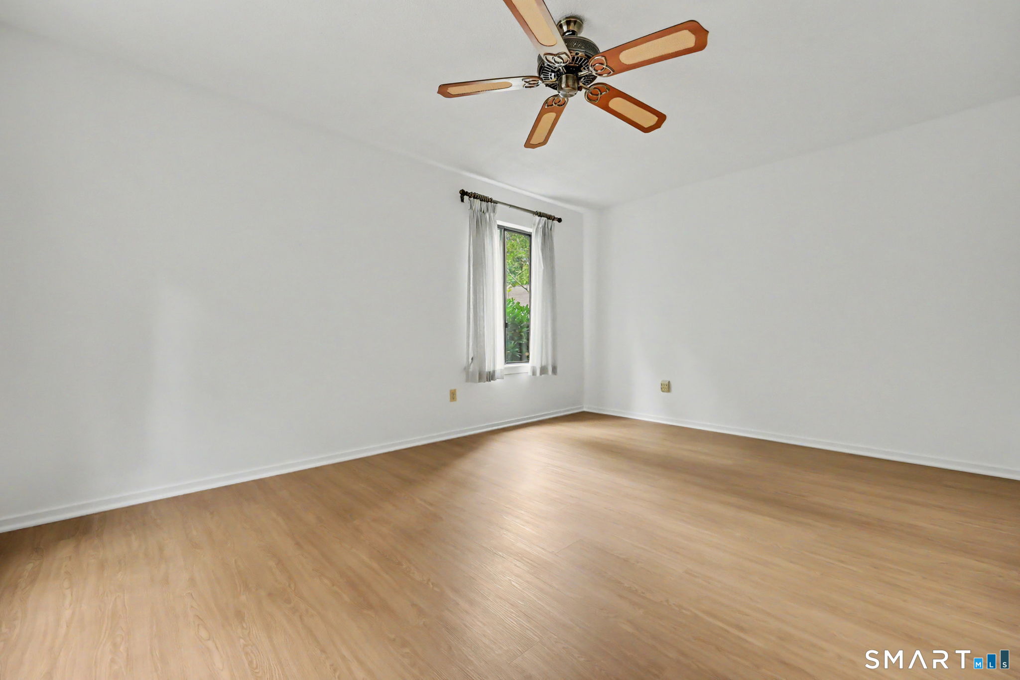 4 Heritage Crest Unit: C