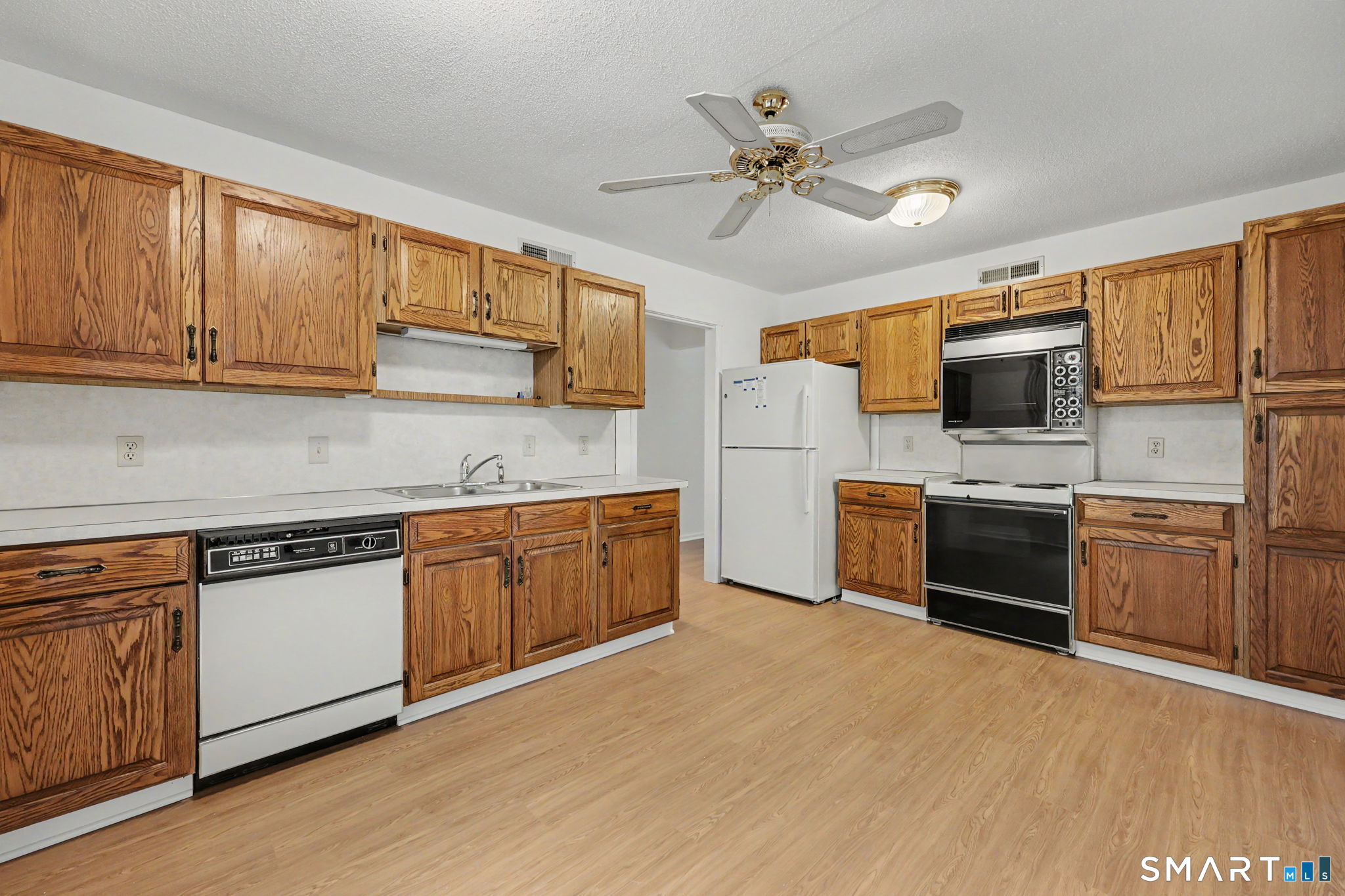 4 Heritage Crest Unit: C