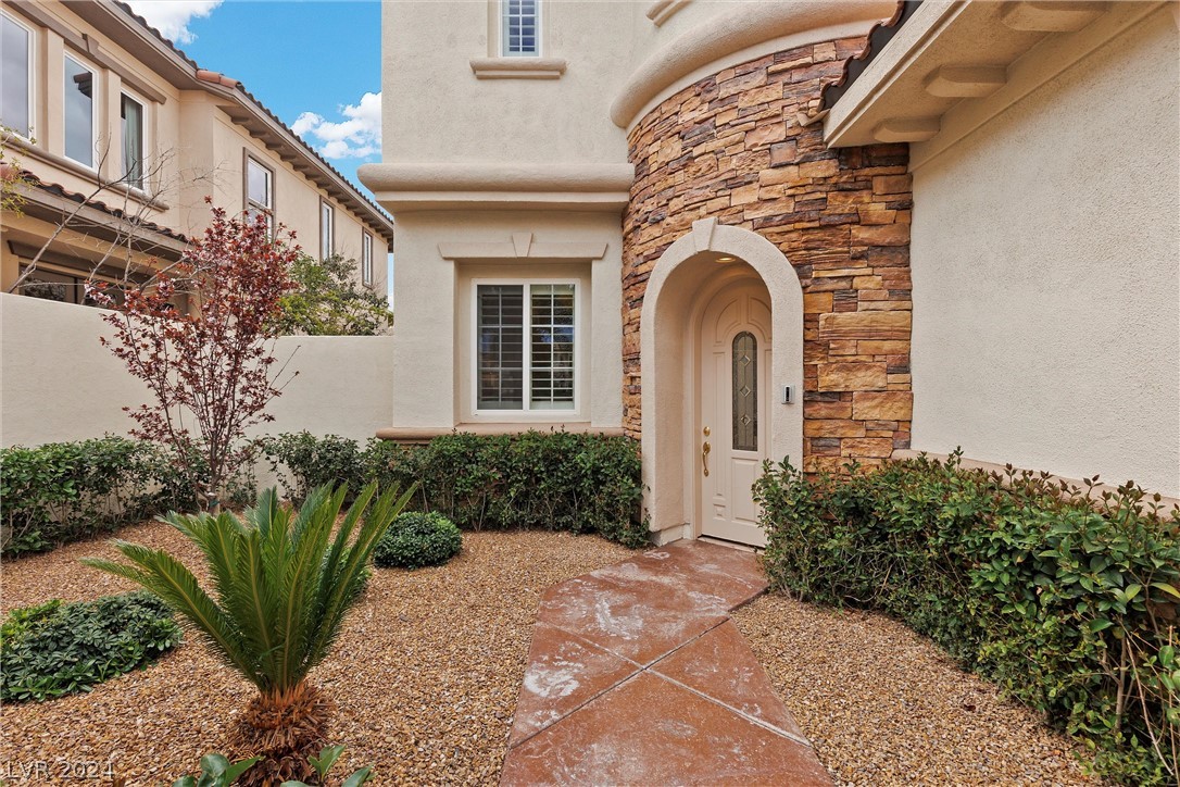 2037 Cherry Creek Circle