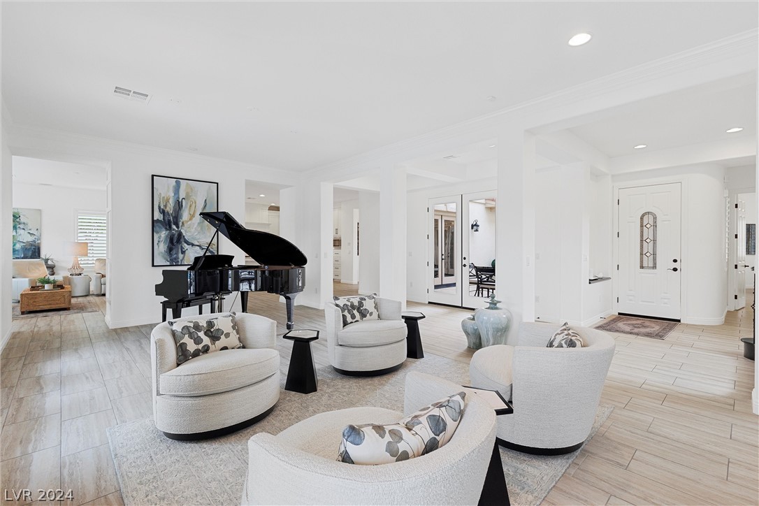 2037 Cherry Creek Circle