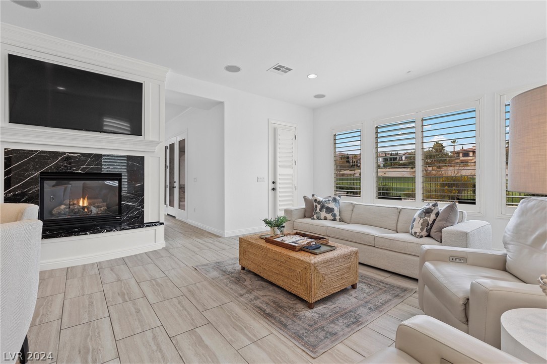 2037 Cherry Creek Circle
