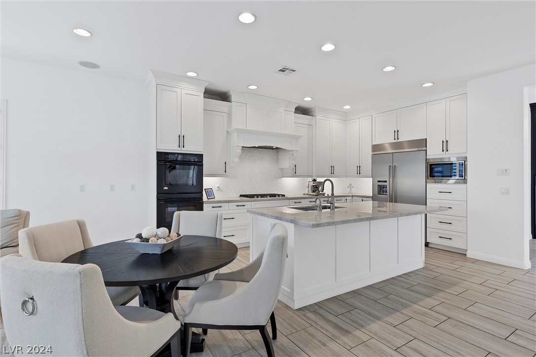 2037 Cherry Creek Circle