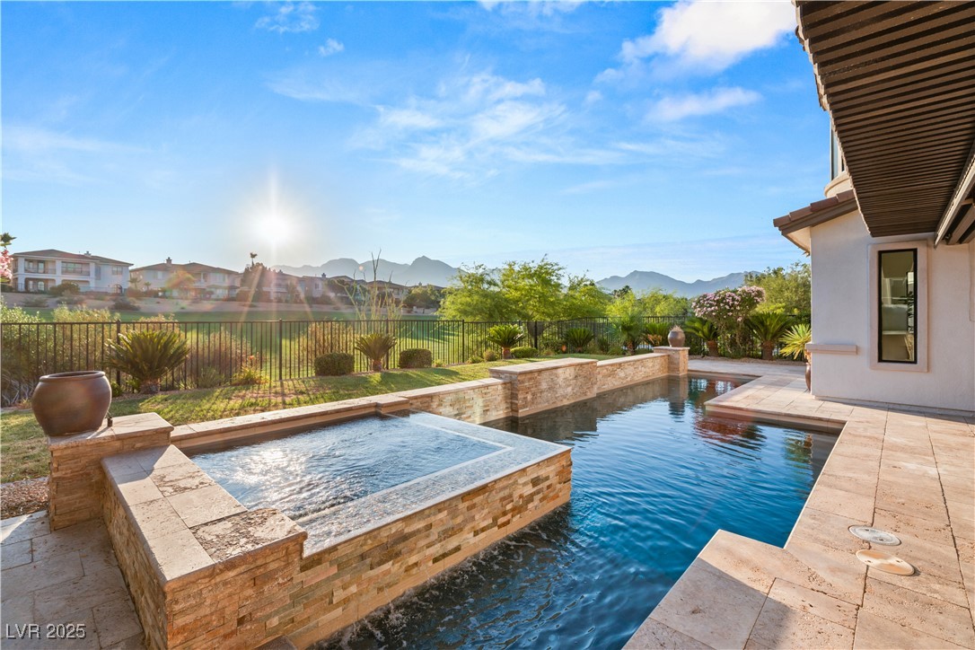 1987 ORCHARD MIST Street