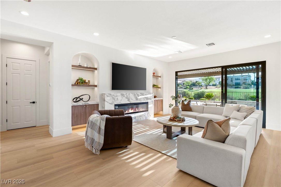 1987 ORCHARD MIST Street