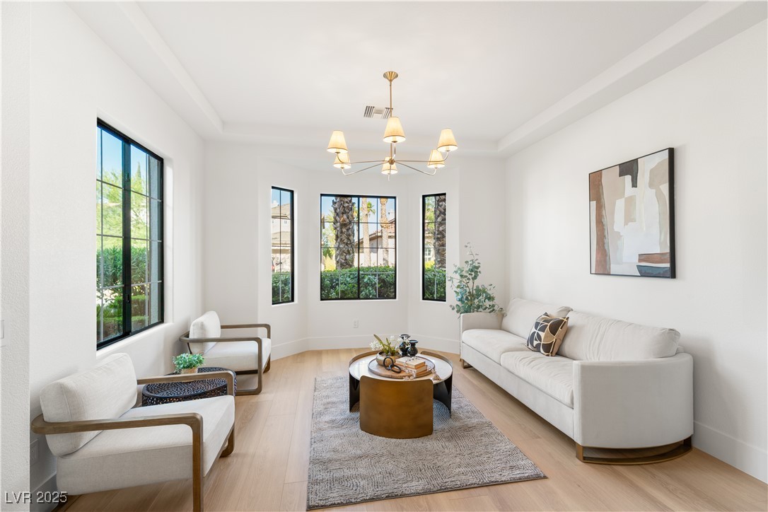 1987 ORCHARD MIST Street