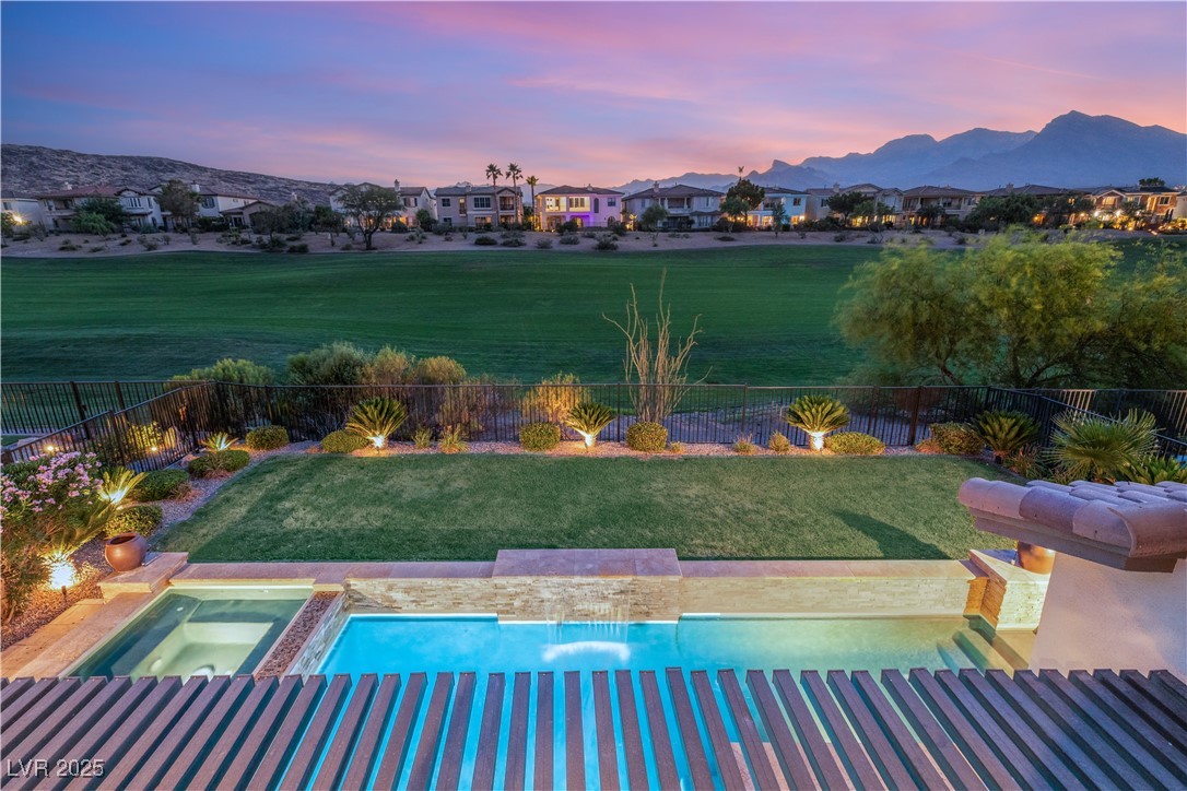 1987 ORCHARD MIST Street