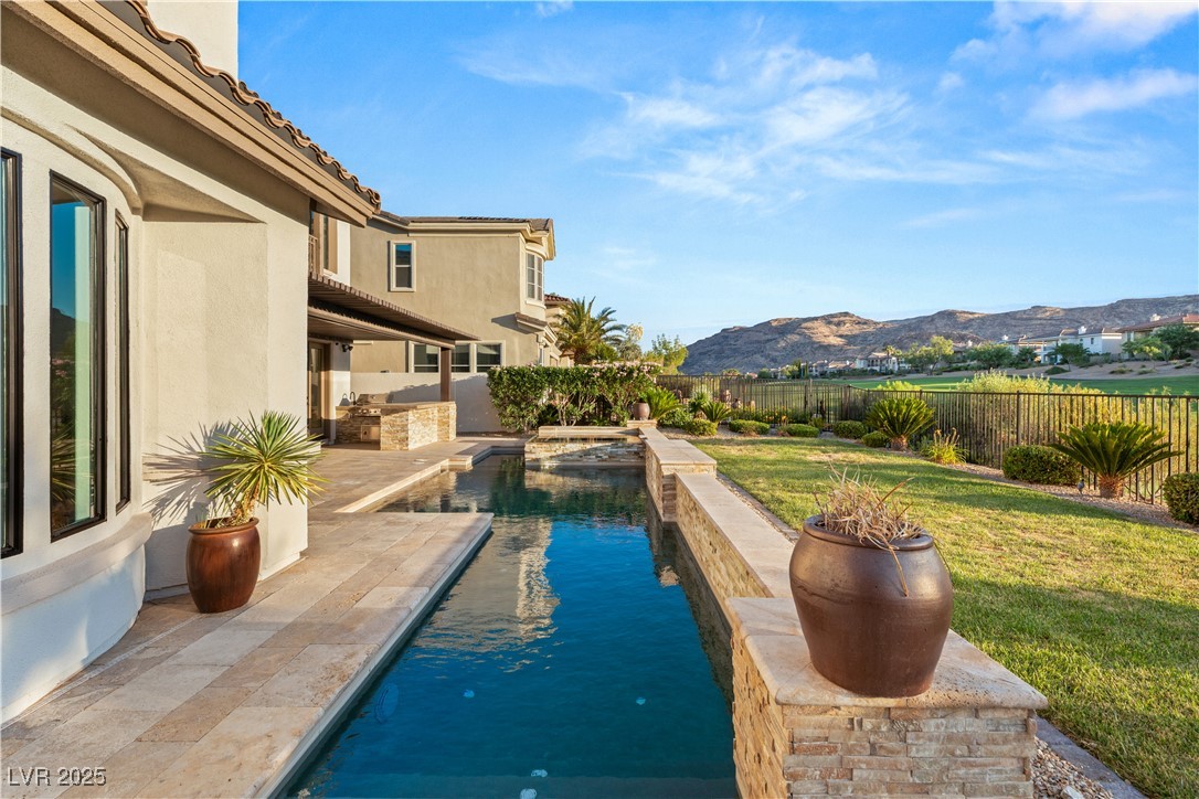 1987 ORCHARD MIST Street