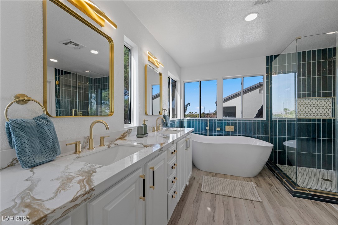 575 DUSTY PALMS Lane