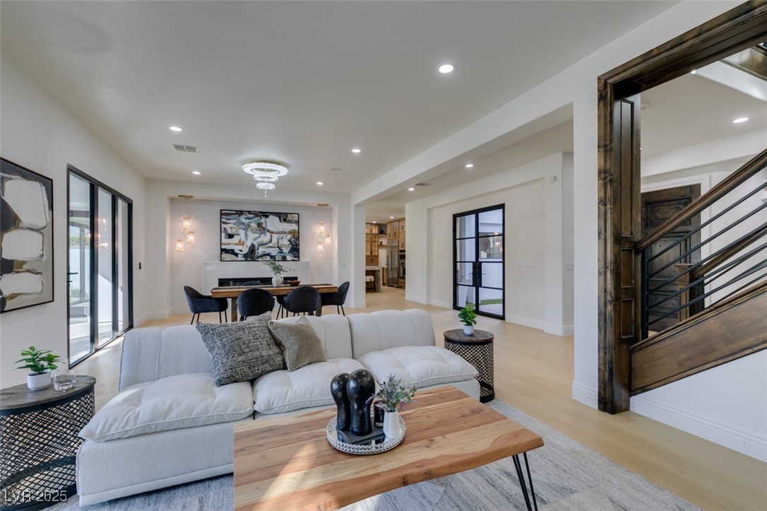 2215 Alcova Ridge Drive