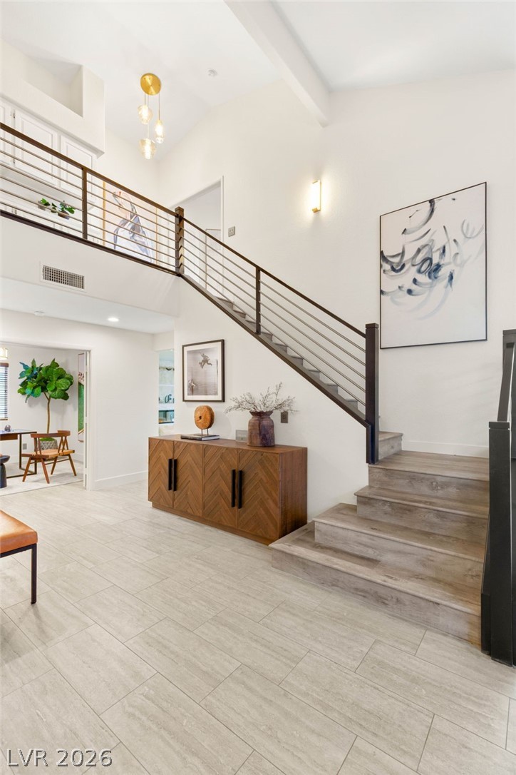 1916 Madagascar Lane