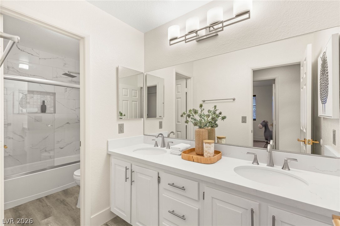 1916 Madagascar Lane