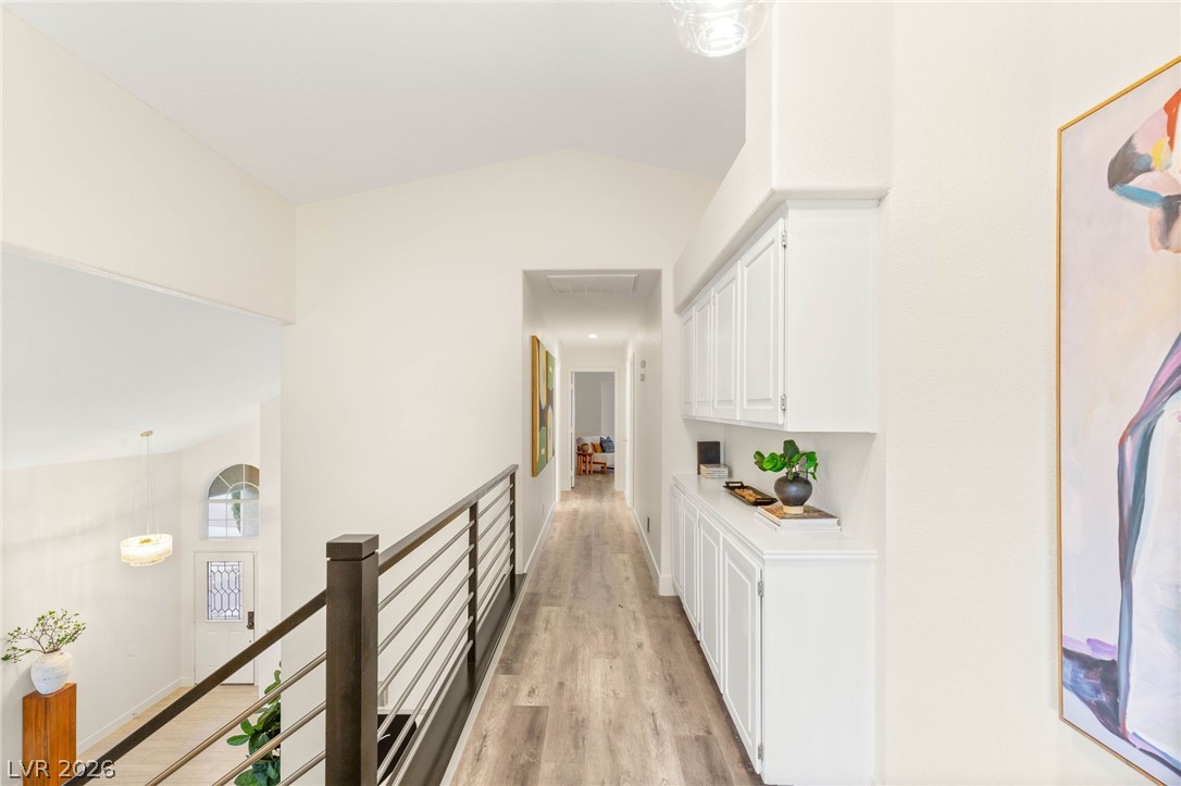 1916 Madagascar Lane