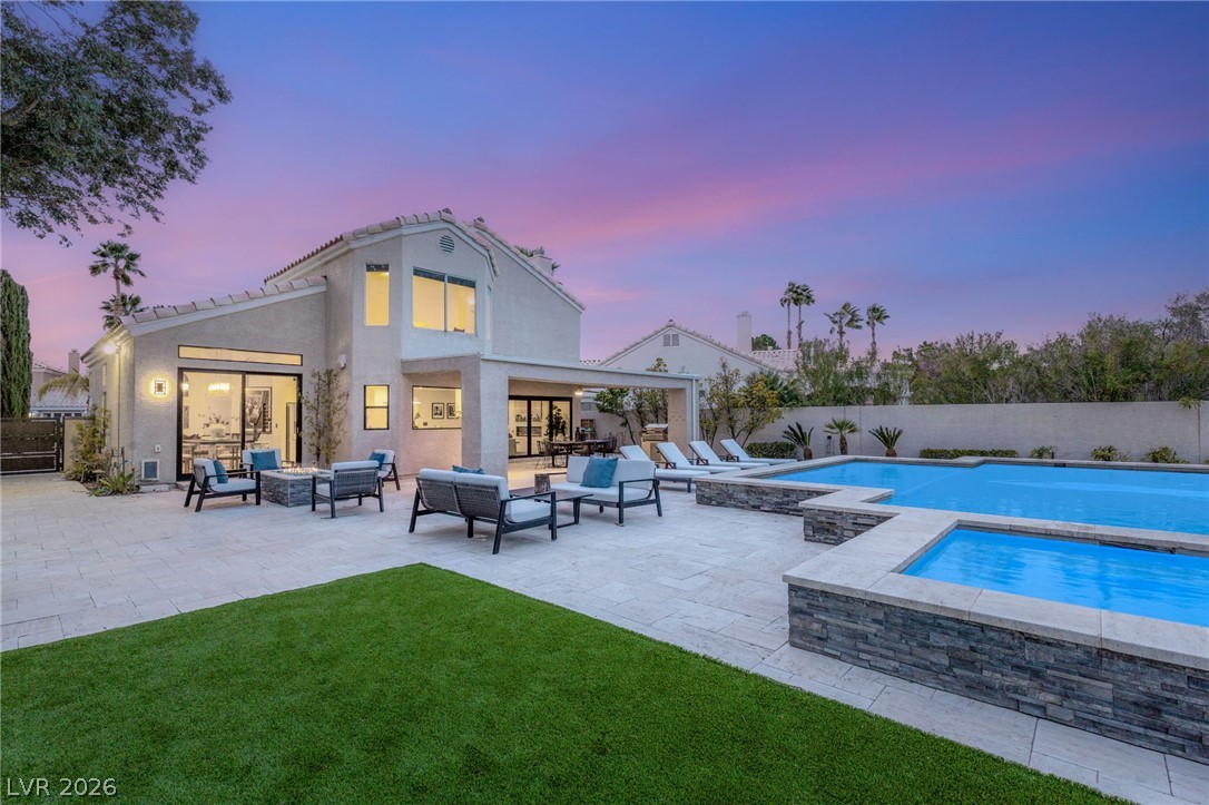 1916 Madagascar Lane