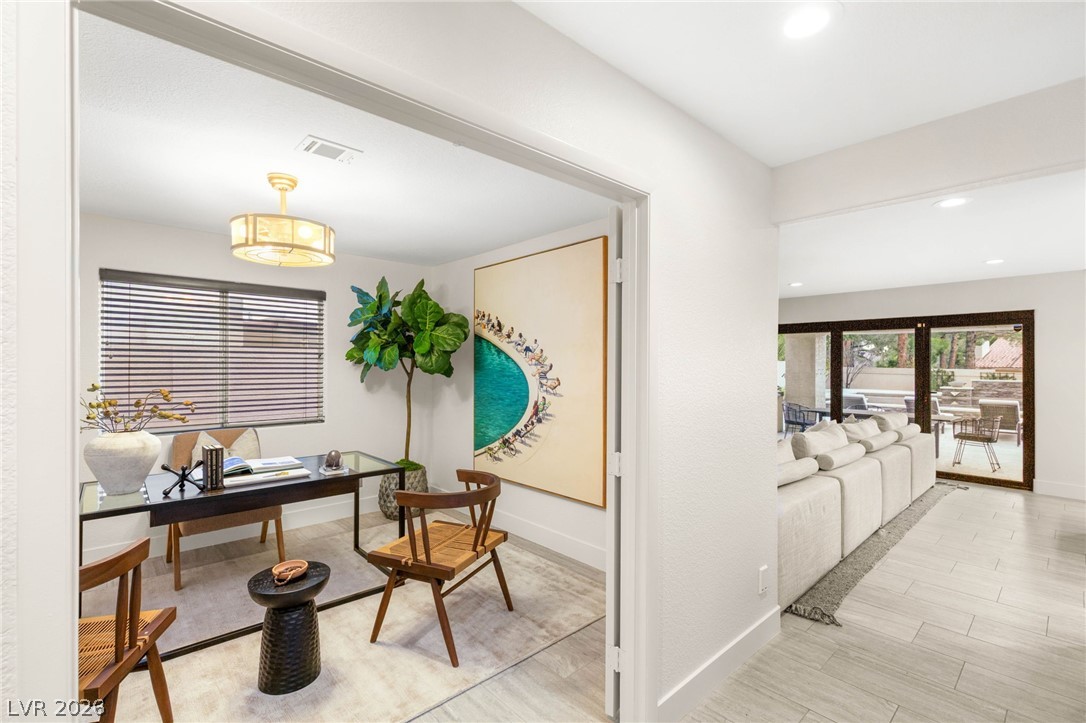 1916 Madagascar Lane