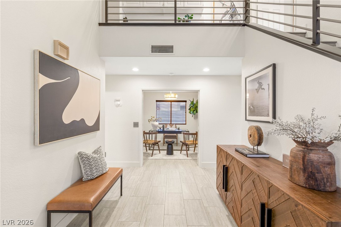 1916 Madagascar Lane