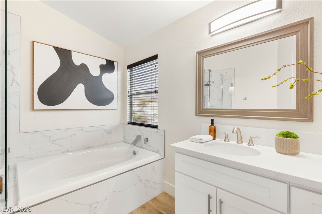 1916 Madagascar Lane