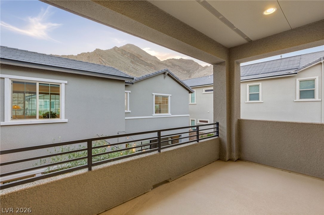 2916 The Peaks Lane