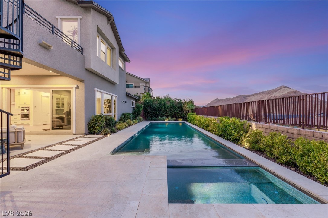 2916 The Peaks Lane
