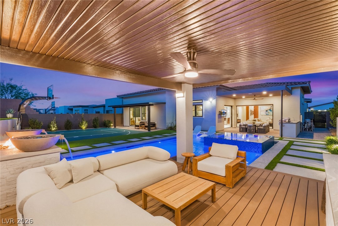 397 Vista Sunset Avenue