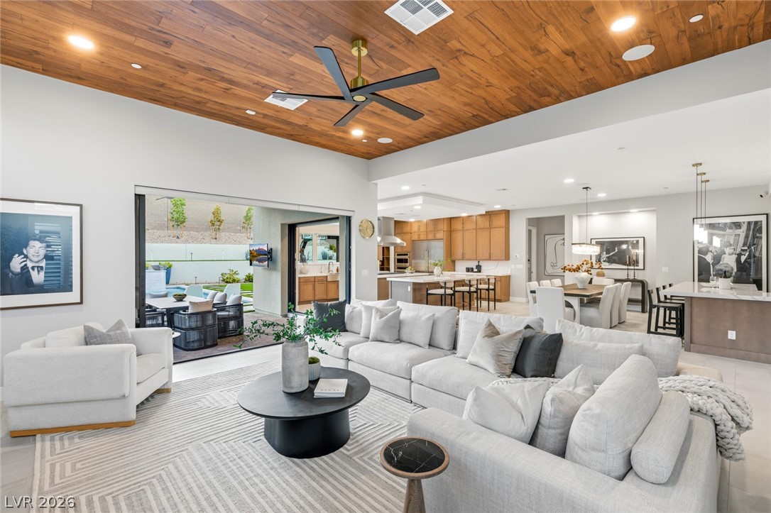 397 Vista Sunset Avenue