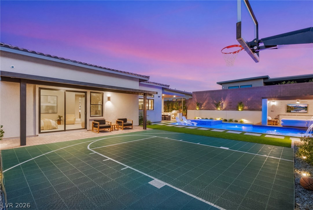 397 Vista Sunset Avenue