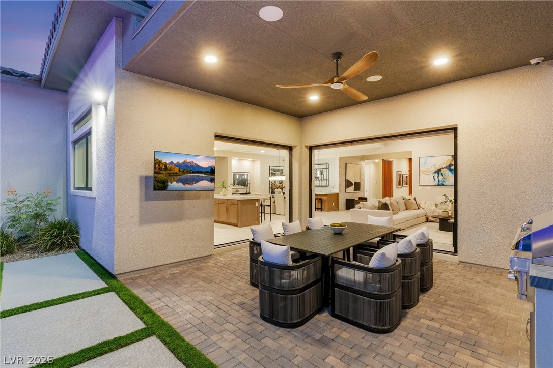 397 Vista Sunset Avenue