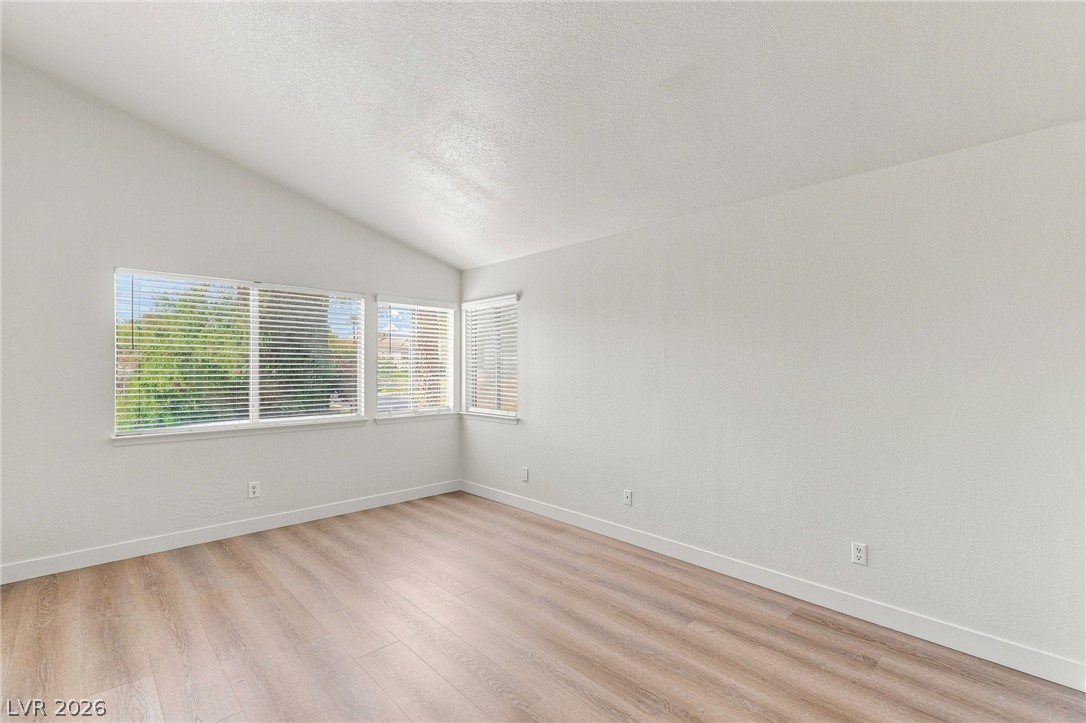 9337 Mist Flower Circle